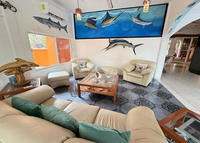 Fisherman Lodge, Cuarto Base Triple